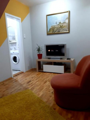 Clover Apartment